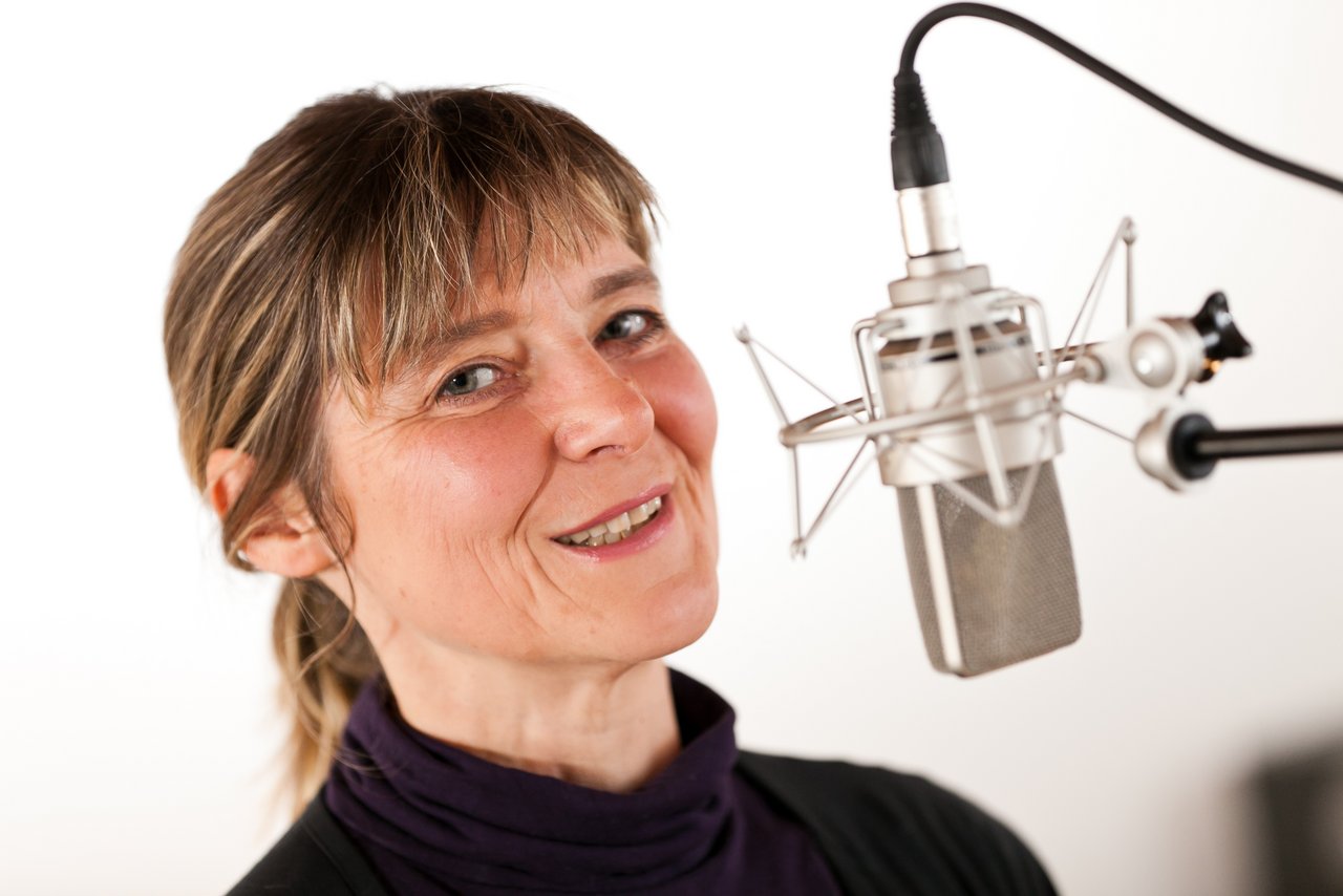 Sprecherin Annette Gunkel – Schauspielerin und Sprecherin (ARD, Miele, VW)